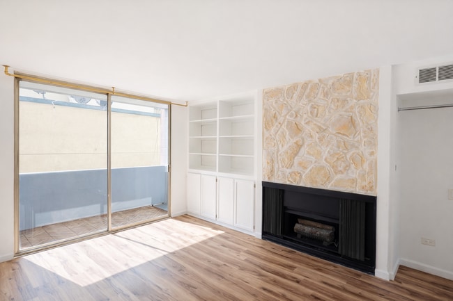 Photo - 421 La Fayette Park Pl Unit 404