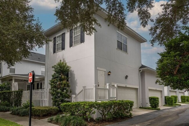 Building Photo - Cozy 1 bedroom/1 bath garage apartment in ...