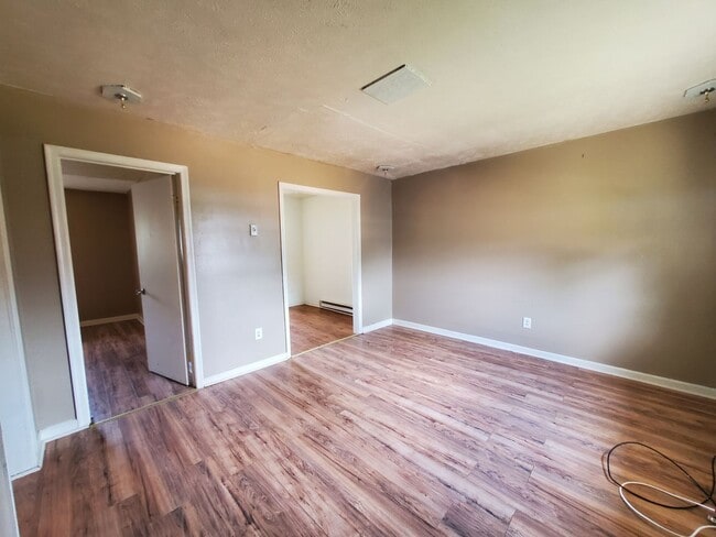 Photo - 6444 Applecross Ave