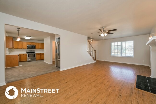 Photo - 1398 Springview Cir