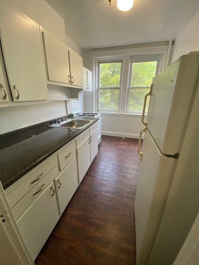 Photo - 1687 Commonwealth Ave Unidad 10