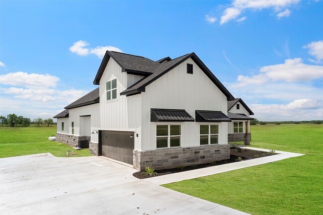 Photo - 413 Chuckwagon Trail