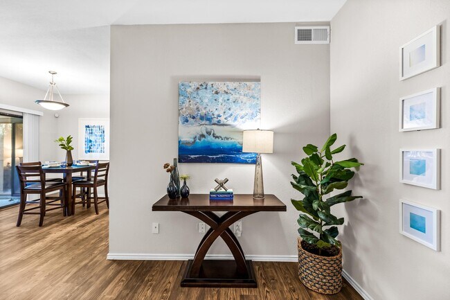 Photo - Oakhaven Apartamentos