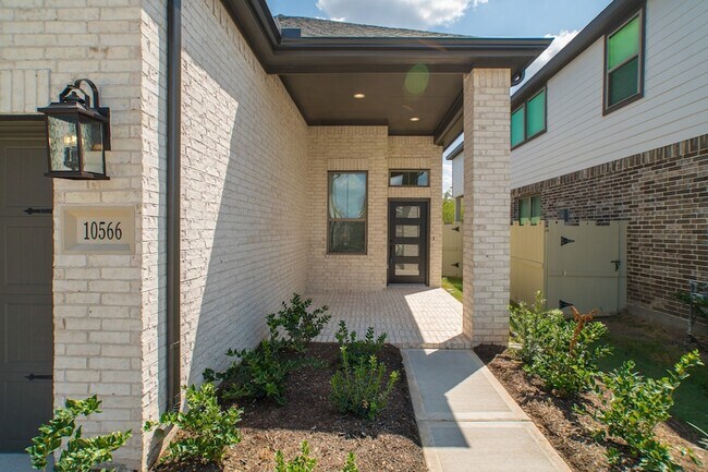 Photo - 10566 Wild Chives Casa