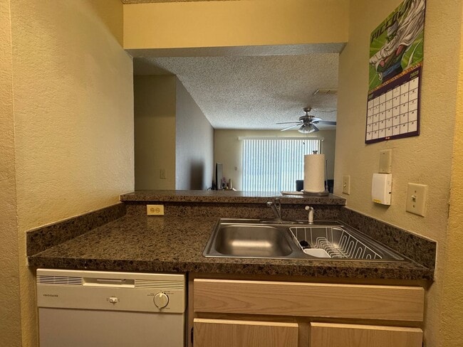 Photo - Modern 2-Bed/2-Bath Condo in Gated Communi...