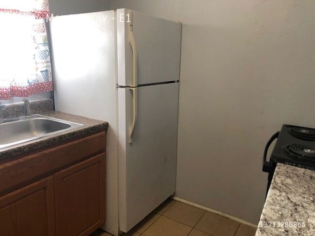 Photo - 10534 Marina Way Unit E1