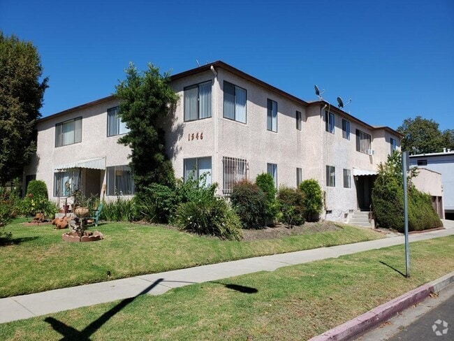 Building Photo - 1546 S Shenandoah St Unit 8 Rental