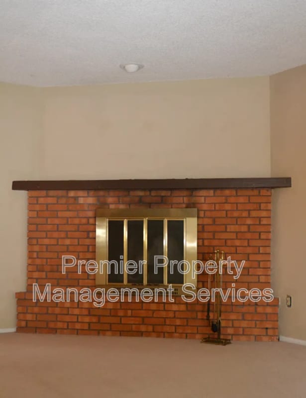 Photo - 10 Miners Pl Unit #4