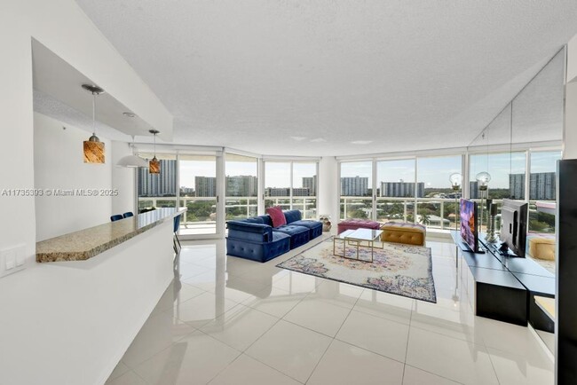 Photo - 16400 Collins Ave Unidad 944 Rental