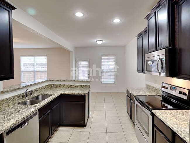 Photo - 6731 Luckey Path