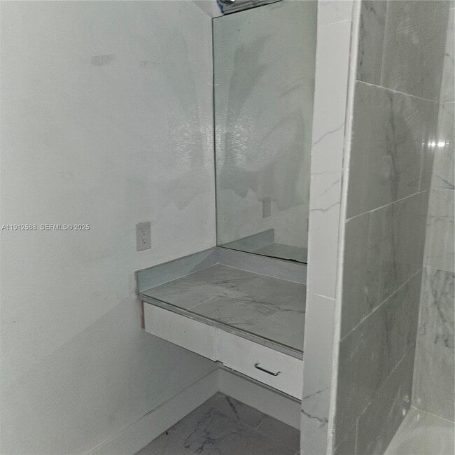 Photo - 14710 NE 5th Ct