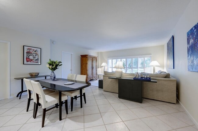 Photo - 250 Bradley Pl Unit 306