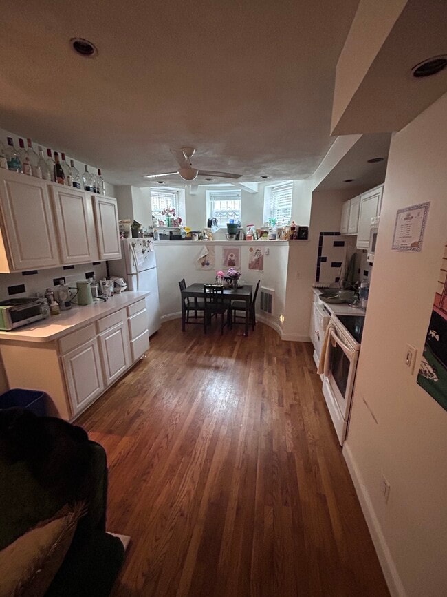 Building Photo - 73 Westland Ave Unit 1