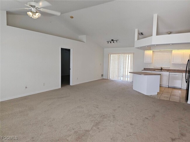 Photo - 1900 NW 33rd Ave