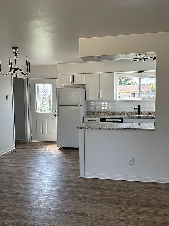 Photo - 2465 Trygg Dr