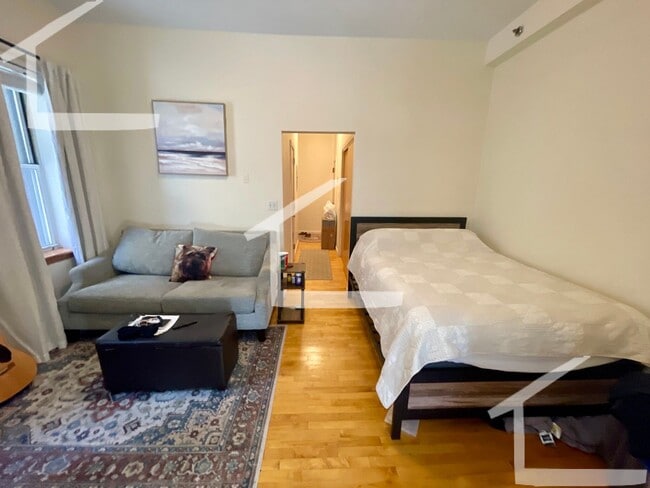 220 Chestnut Hill Ave