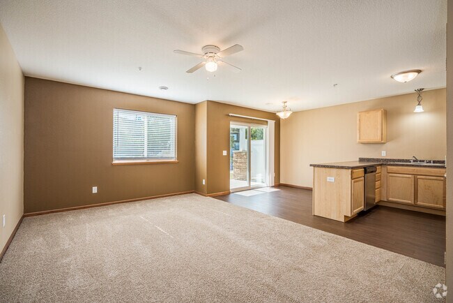 2BR, 1.5BA - 1355SF - Living Room