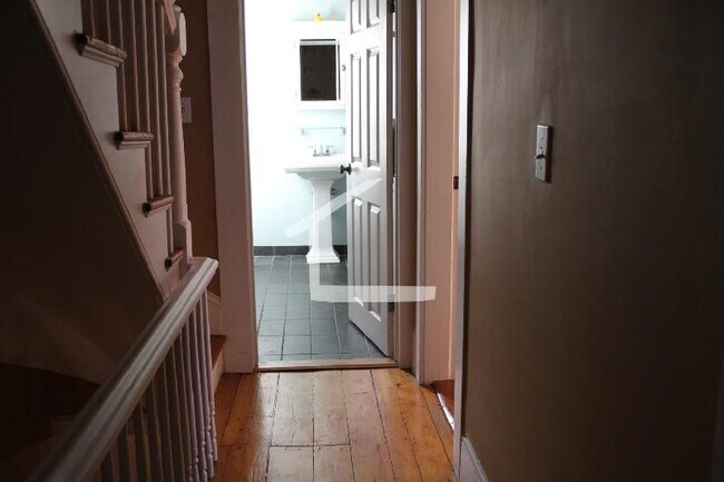 Photo - 22 Eastburn St