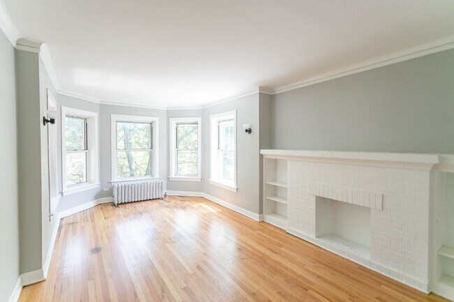 Photo - 7646 N Greenview Ave Unidad 3