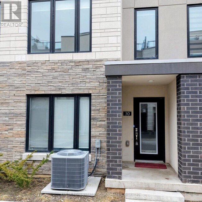 Photo - 1095 Cooke Blvd.