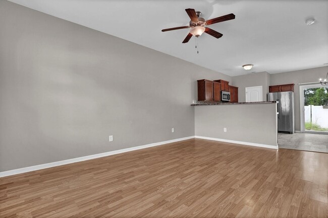 Photo - 502 Oyster Rock Ln