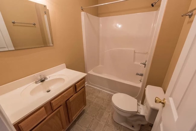 Photo - 1900 Lee Rd 61