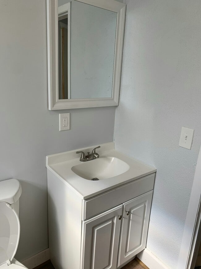 Photo - 1006 W 25th St Unit 1