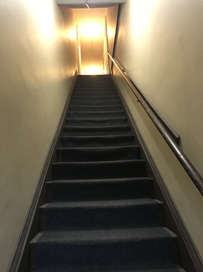 Downtown 2 Bedroom Apartment, Roland For Rent in Roland, IA