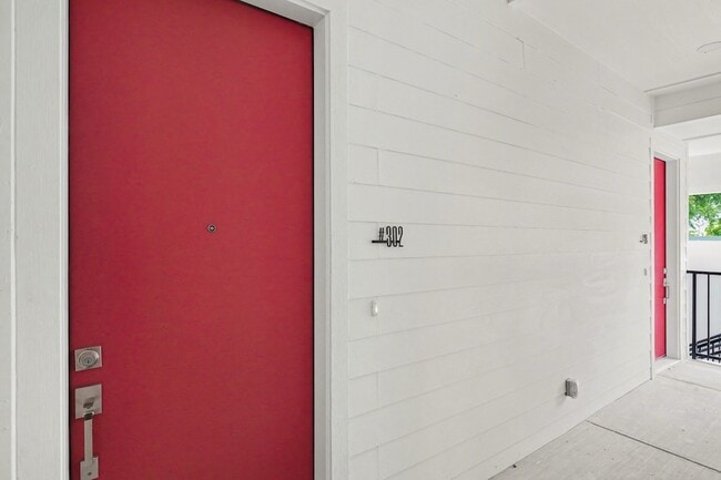 Photo - 2217 N Fitzhugh Ave Unit 302