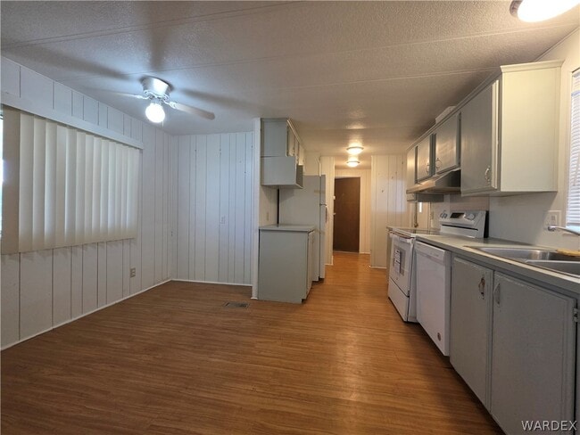 Photo - 546 Roadrunner Dr