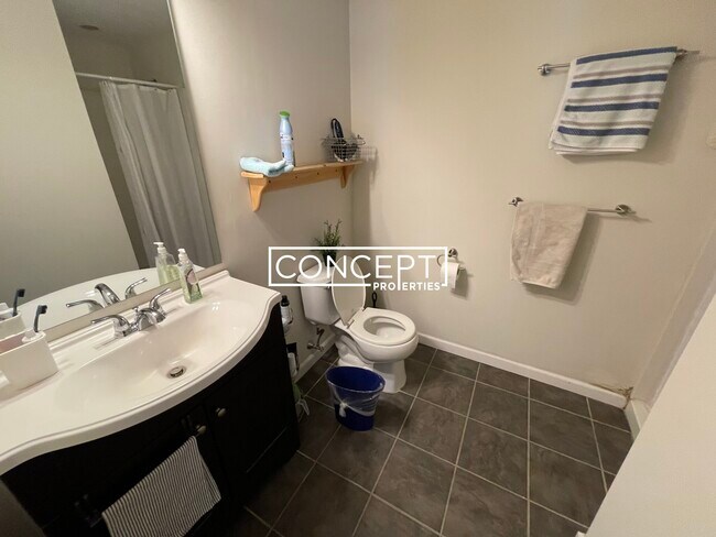 Photo - 12 Parker Hill Ave Unidad 3