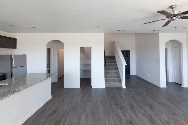 Photo - 1446 Waterview Dr