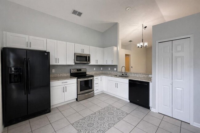 Photo - 2992 Joseph Cir