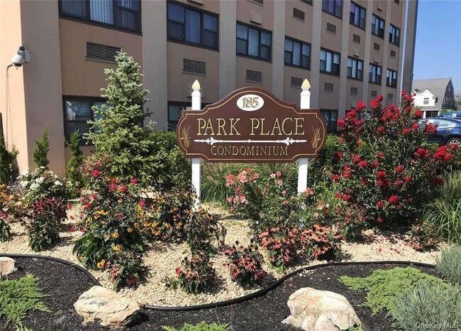 Photo - 185 W Park Ave Unit 205
