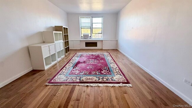 Photo - 83-60 Vietor Ave Unit 6P