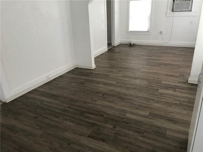 Photo - 1933 47th St S