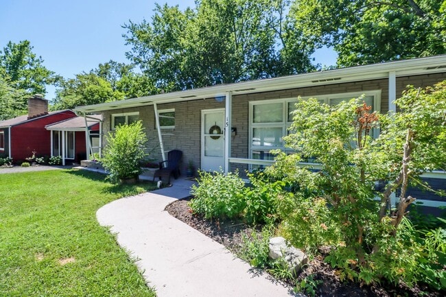 Photo - Immaculate Centrally located home!