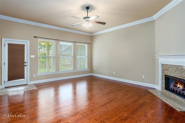 Photo - 602 Canoe Trail