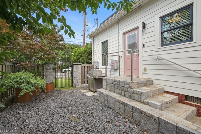 Building Photo - 69 Randolph St NE Unit #A Rental
