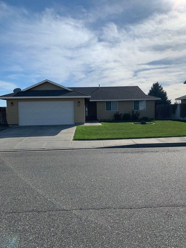 Building Photo - 7912 Quadra Dr