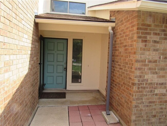 Photo - 1603 Shotwell Ln