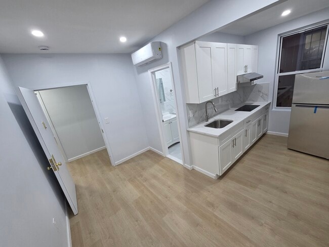 2-bedroom unit/kitchen - 3258 86th St