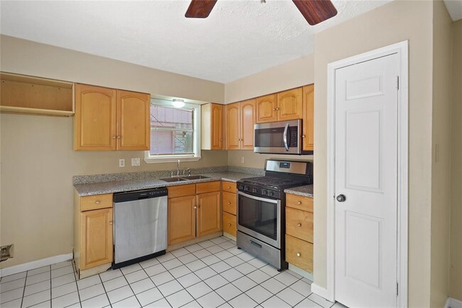 Photo - 10518 Linecamp Dr