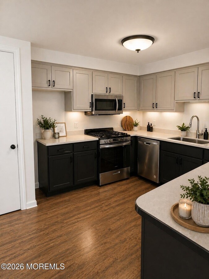 Photo - 233 Leeward Rd