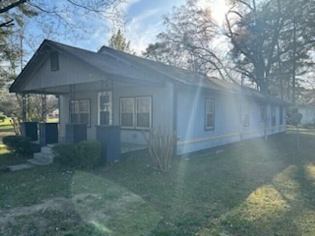 Photo - 130 Grantham St