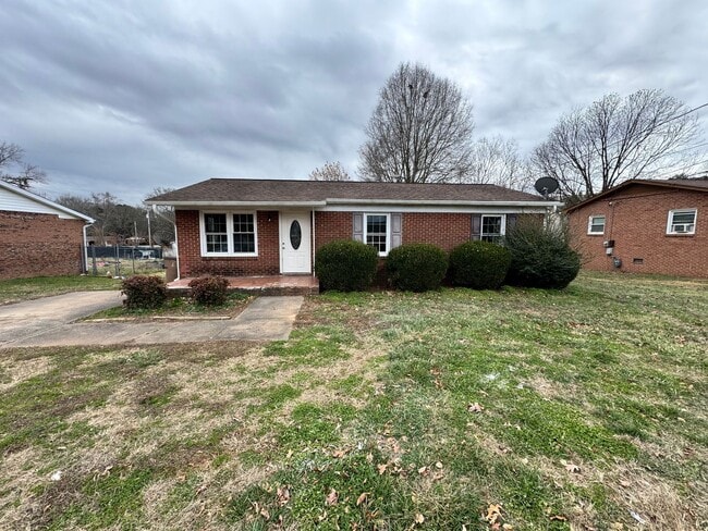 Building Photo - 3/1 House in Shelby, NC - Currently still working on the home.