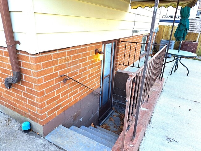 Photo - 9578 Avery Ln