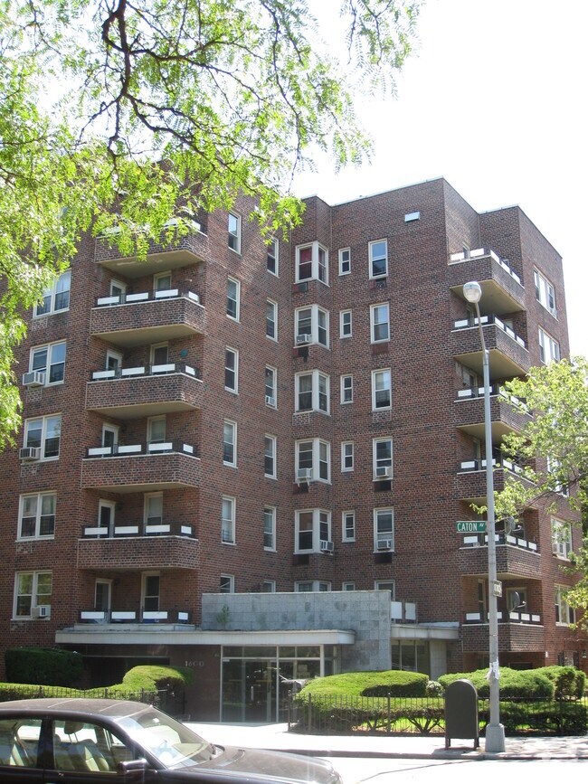 1600 Caton Ave - 1600 Caton Ave