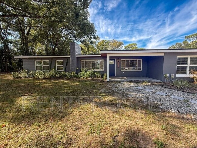 Building Photo - 1130 W Lake Brantley Rd