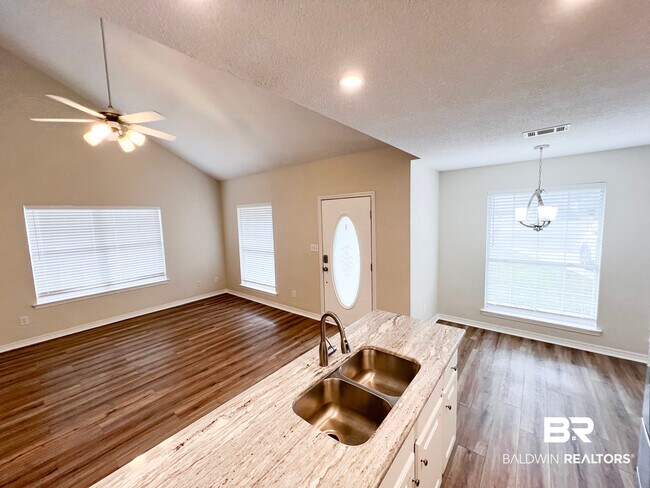 120 Covey Run Pl